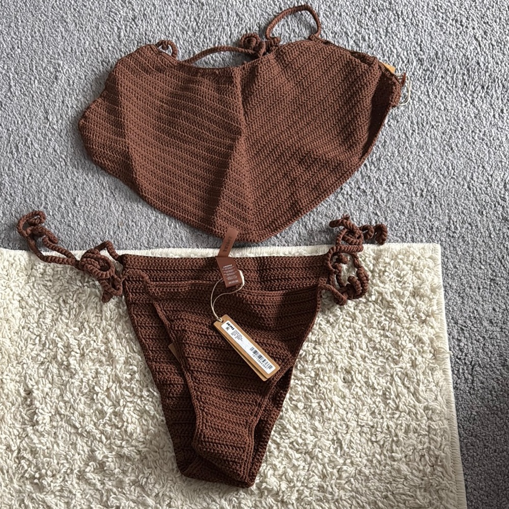 SKIMS Brown Crochet Bikini Set. Top is XL, bottom is 2X